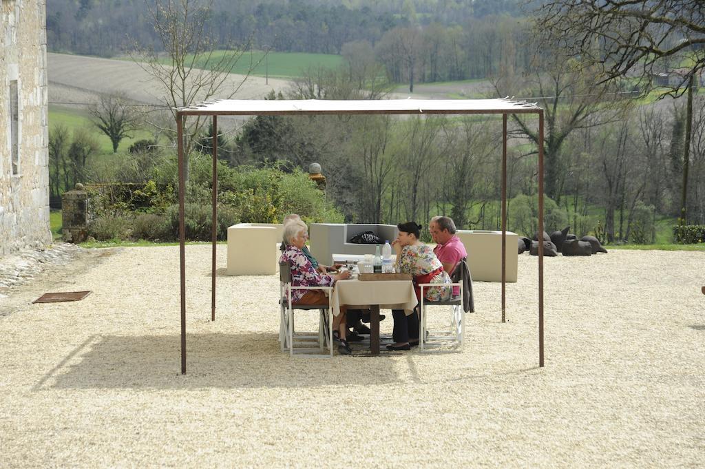Chateau De Lerse Bed and Breakfast Perignac  Esterno foto
