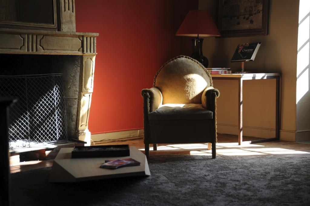 Chateau De Lerse Bed and Breakfast Perignac  Esterno foto
